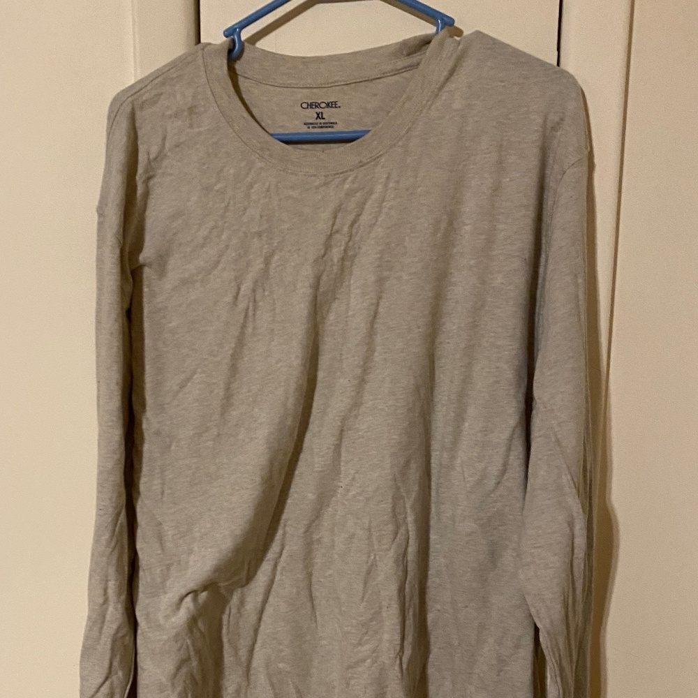 Long sleeve basic tee